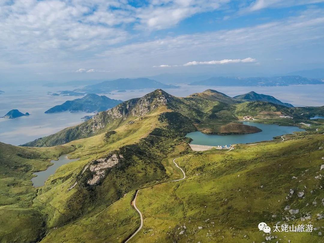 海中有岛，岛上有湖，湖边有草……嵛山岛就是这样一个美得不要不要的地方